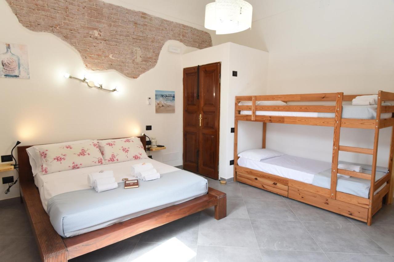 La Casa Di Dario Hotel La Maddalena  Ngoại thất bức ảnh