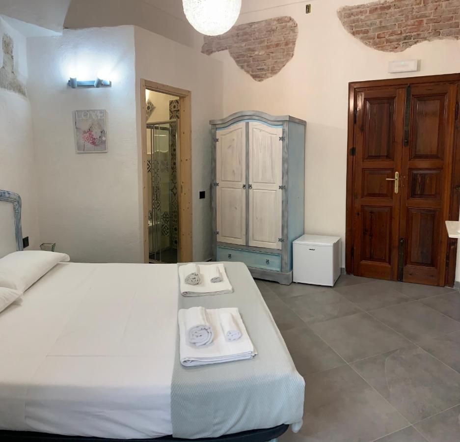 La Casa Di Dario Hotel La Maddalena  Ngoại thất bức ảnh