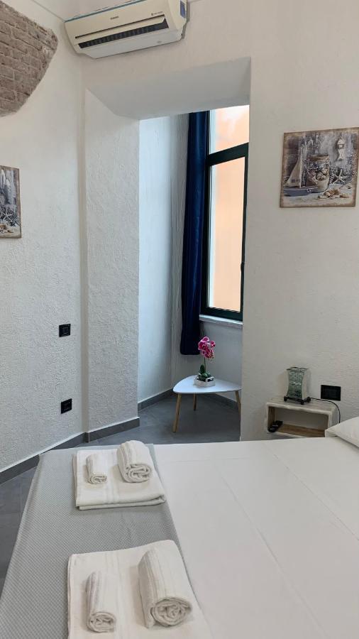 La Casa Di Dario Hotel La Maddalena  Ngoại thất bức ảnh