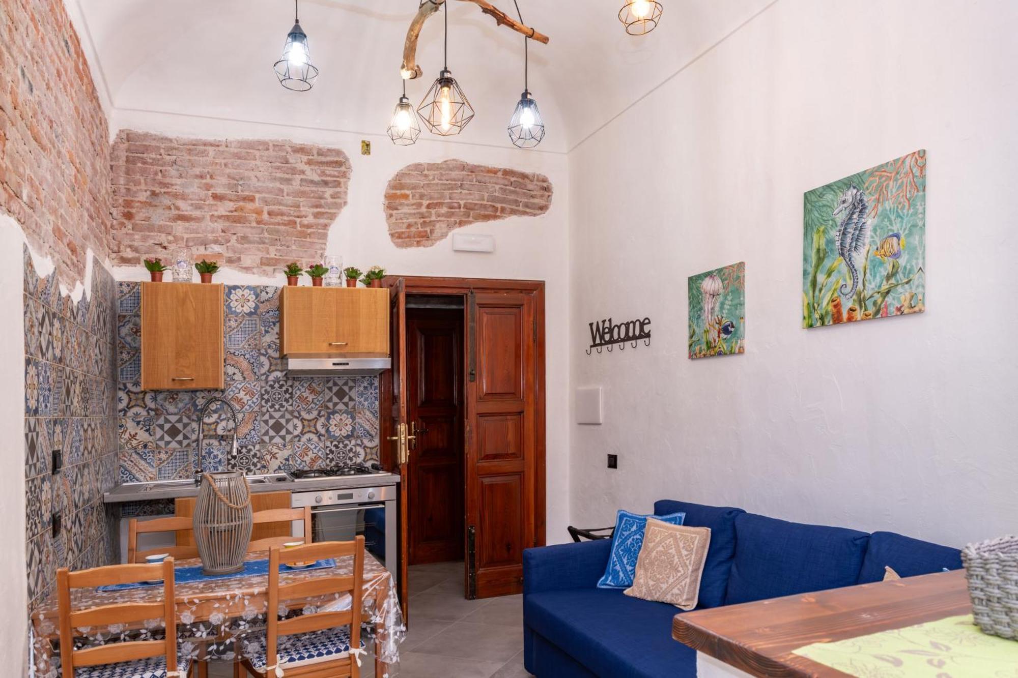 La Casa Di Dario Hotel La Maddalena  Ngoại thất bức ảnh