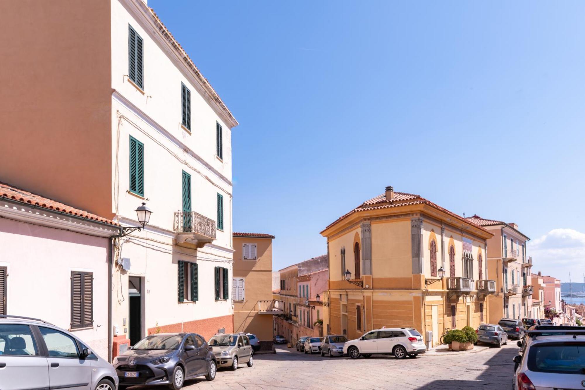 La Casa Di Dario Hotel La Maddalena  Ngoại thất bức ảnh